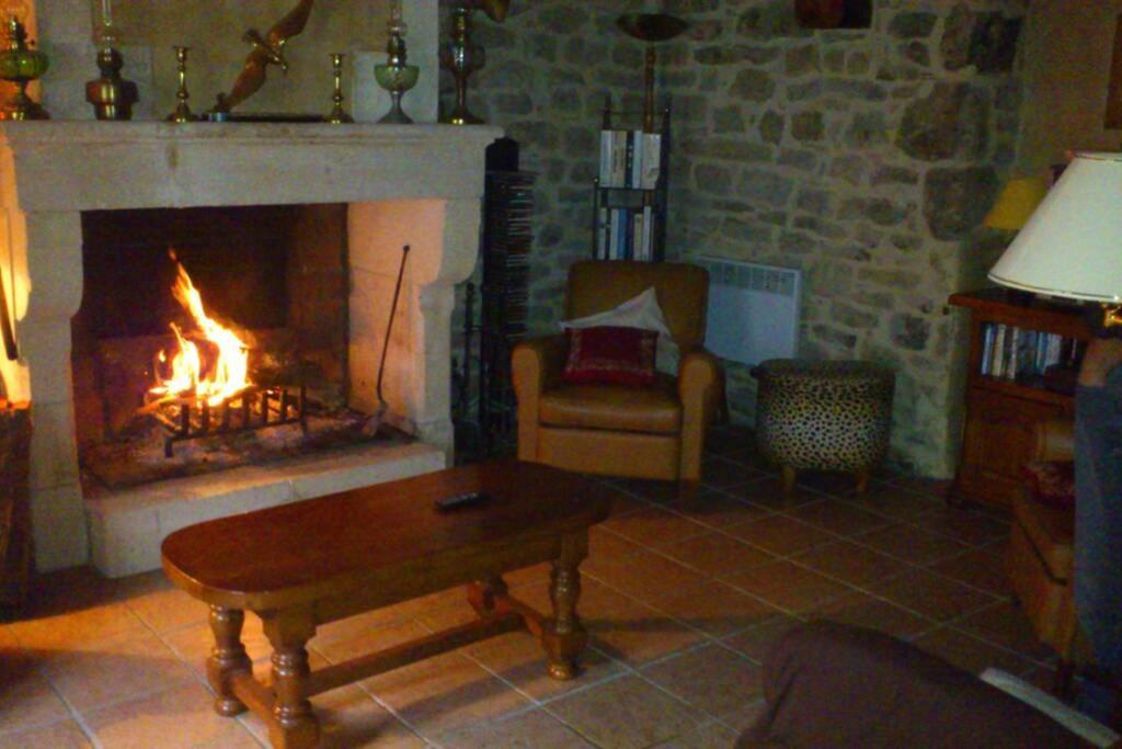 Maison Traditionnelle En Lozere Saint-Saturnin  Eksteriør bilde